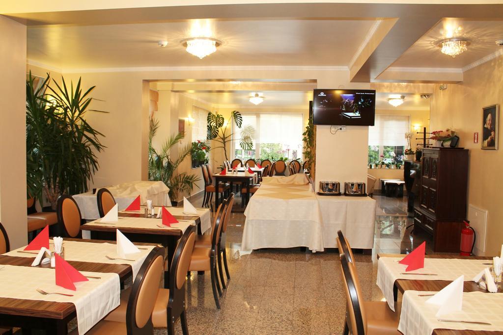 Hotel Crisalpin Poiana Brasov Eksteriør billede