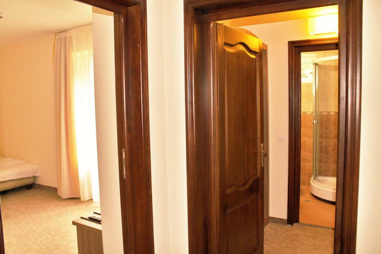 Hotel Crisalpin Poiana Brasov Eksteriør billede